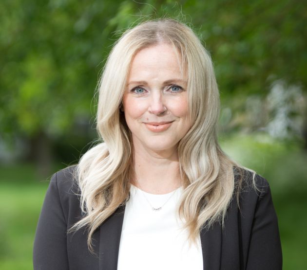Marianne Stirling